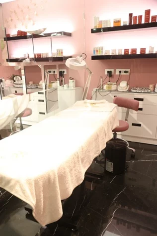 Blush by Sandra Rizk Hosts Enchanting Sunset Affair VIP Event