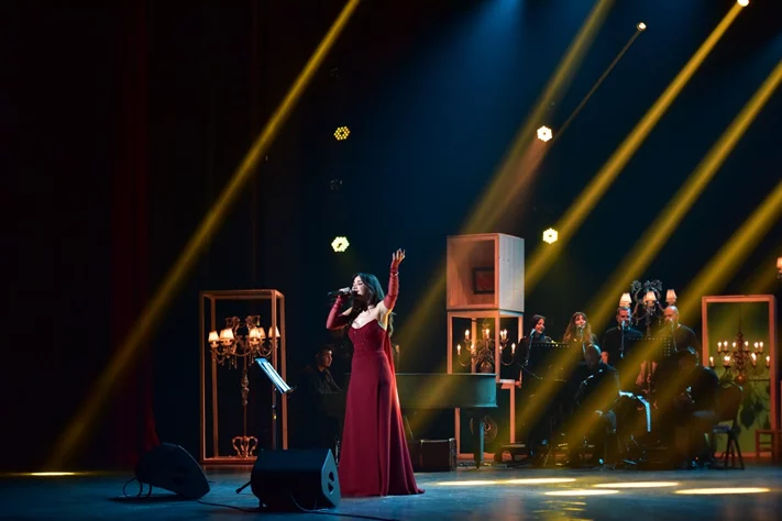 Carla Chamoun at Casino du Liban