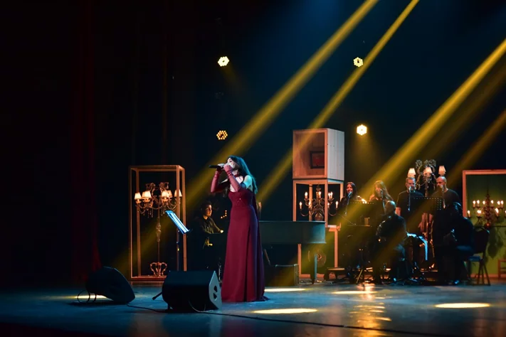 Carla Chamoun at Casino du Liban