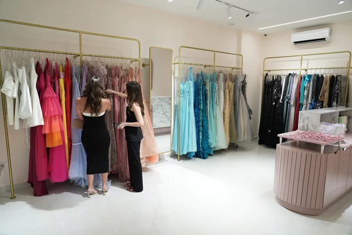 Opening of Cee's Wardrobe