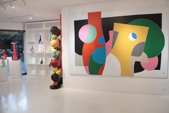 Giraffitude Souls in Color, A solo exhibition by Lebanese artist Joa Chelala