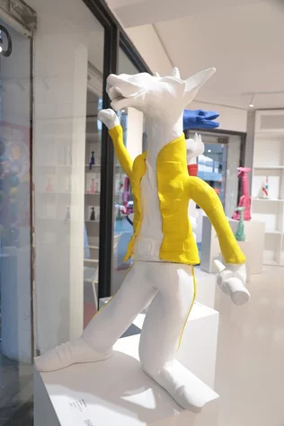 Giraffitude Souls in Color, A solo exhibition by Lebanese artist Joa Chelala