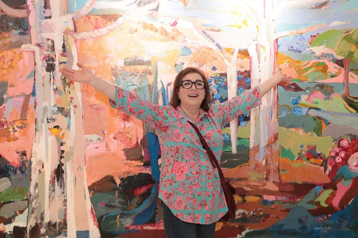 Giraffitude Souls in Color, A solo exhibition by Lebanese artist Joa Chelala
