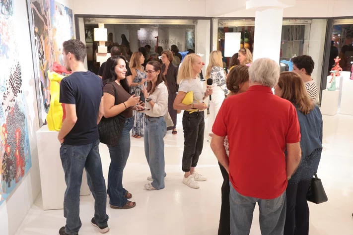 Giraffitude Souls in Color, A solo exhibition by Lebanese artist Joa Chelala