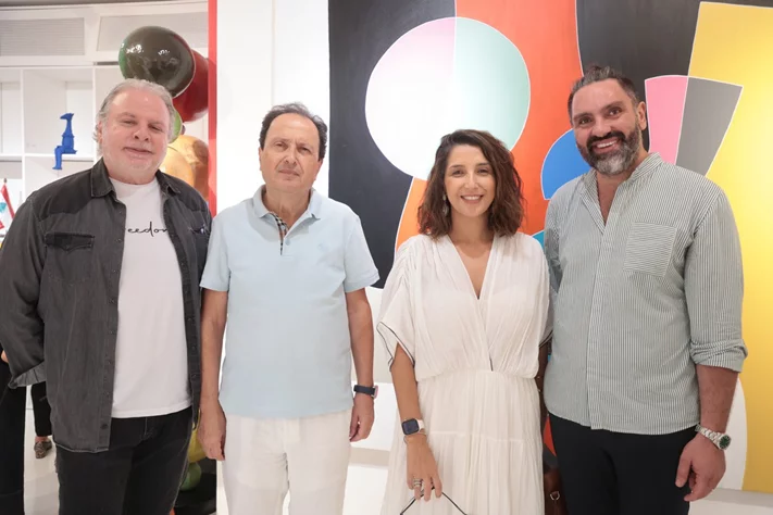 Giraffitude Souls in Color, A solo exhibition by Lebanese artist Joa Chelala