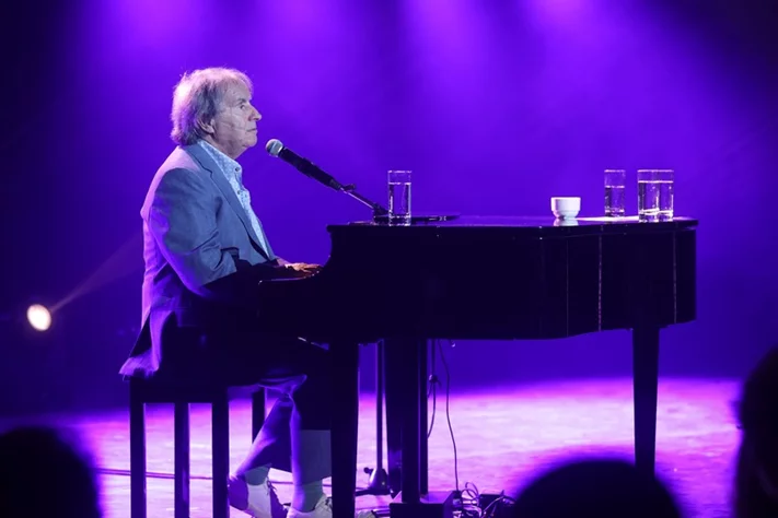Chris De Burgh at Casino Du Liban