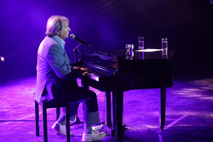 Chris De Burgh at Casino Du Liban