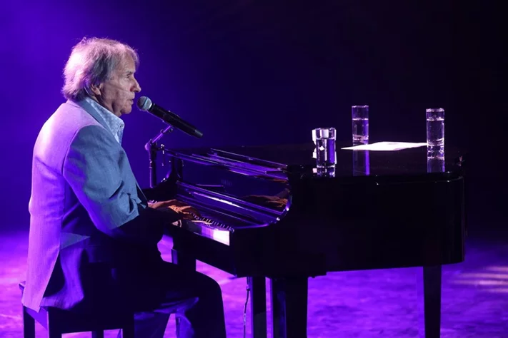 Chris De Burgh at Casino Du Liban