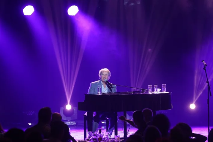 Chris De Burgh at Casino Du Liban