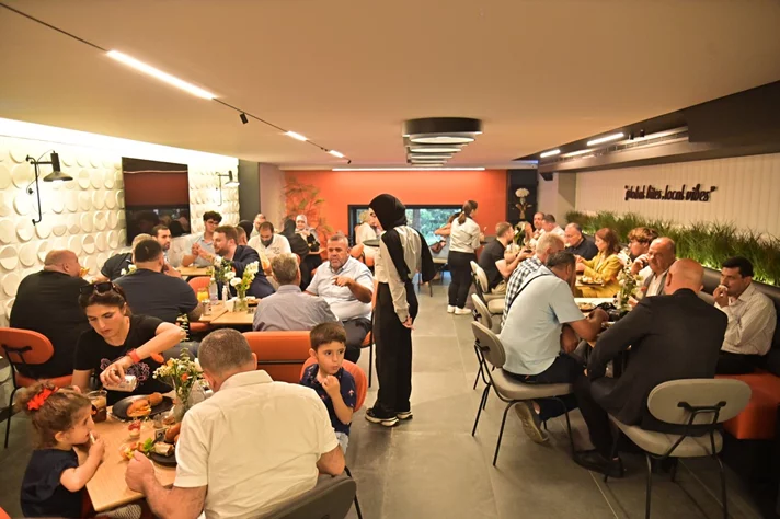 Opening of Eat Vite Snack