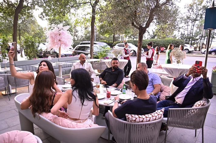 Opening of EL & N London Cafe