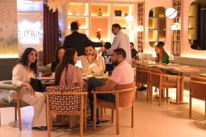 Opening of EL & N London Cafe