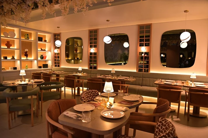 Opening of EL & N London Cafe