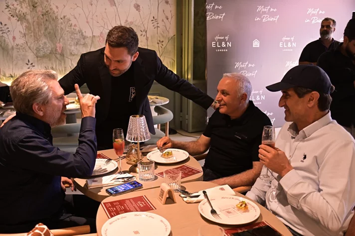 Opening of EL & N London Cafe