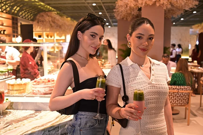 Opening of EL & N London Cafe