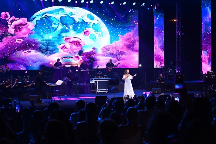 ELISSA at Beirut Holidays