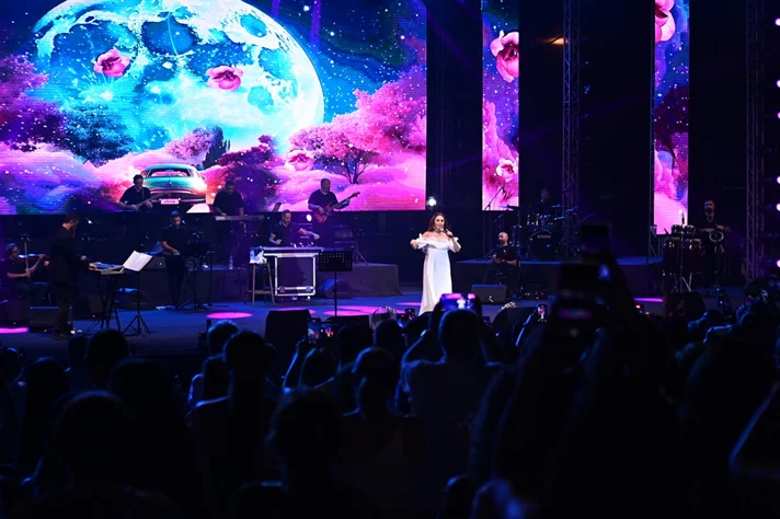 ELISSA at Beirut Holidays