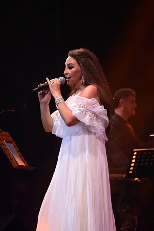 ELISSA at Beirut Holidays