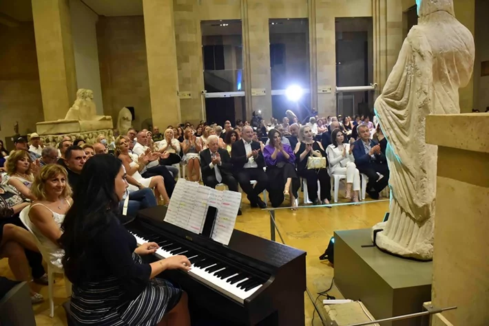 Tenor Gabriel Abdel Nour performed in the National Museum of Beirut 