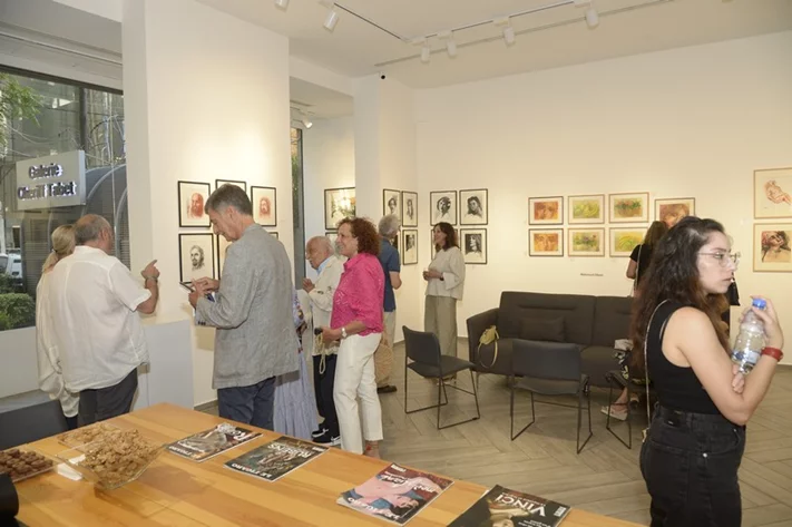 l'Exposition Collective L'été en Couleurs