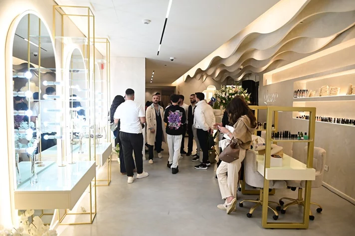 Opening of Glaze Beauty House