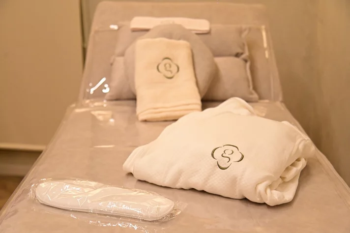 Opening of Glaze Beauty House