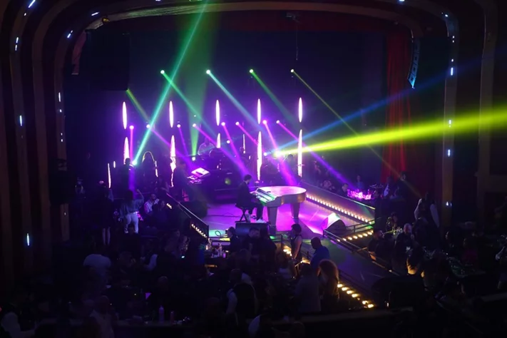 Nightlife Experience at Guru in Jbeil
