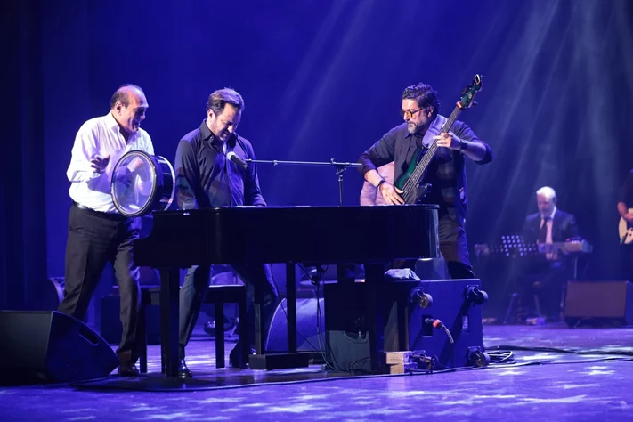 Guy Manoukian at Casino du Liban