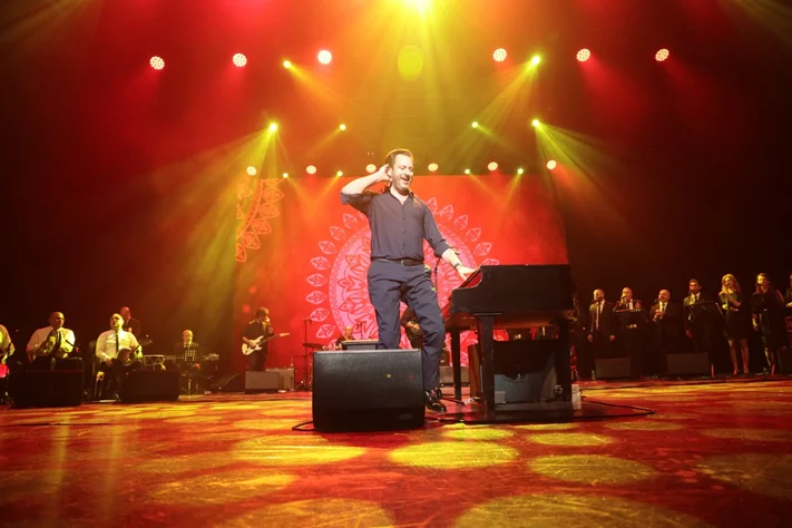 Guy Manoukian at Casino du Liban