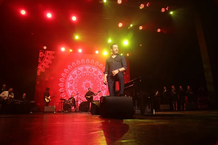 Guy Manoukian at Casino du Liban