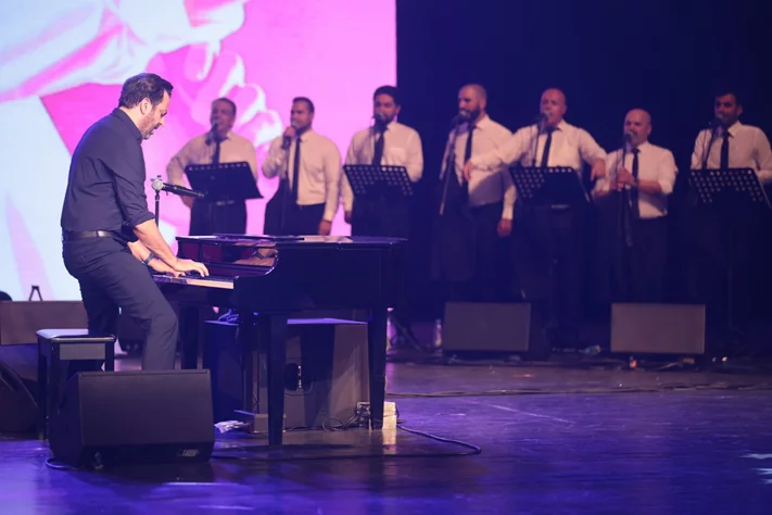 Guy Manoukian at Casino du Liban