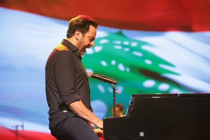 Guy Manoukian at Casino du Liban