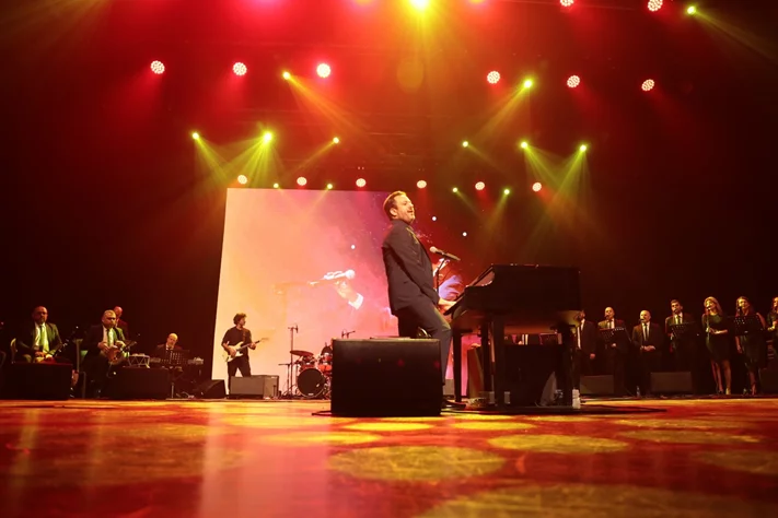 Guy Manoukian at Casino du Liban