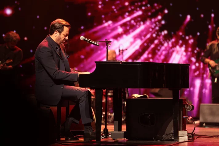 Guy Manoukian at Casino du Liban