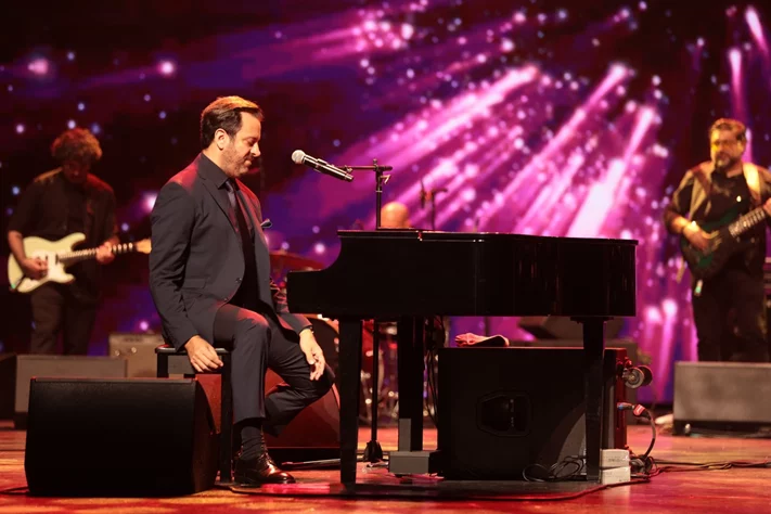 Guy Manoukian at Casino du Liban