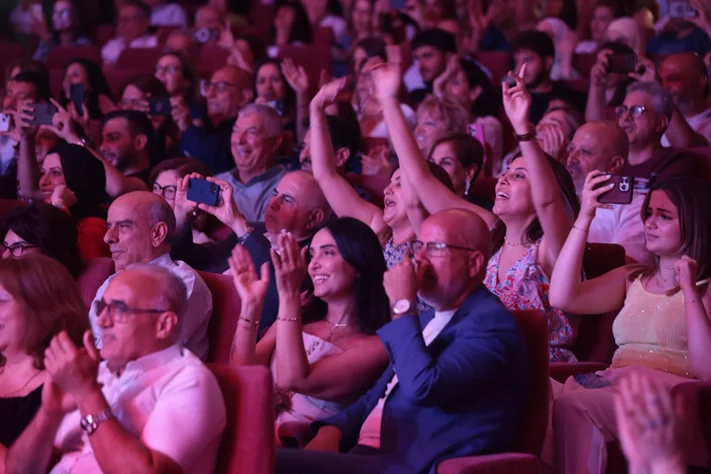 Guy Manoukian at Casino du Liban