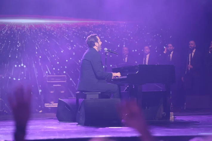 Guy Manoukian at Casino du Liban