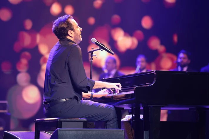 Guy Manoukian at Casino du Liban