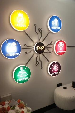 Opening of i-Pop Optics