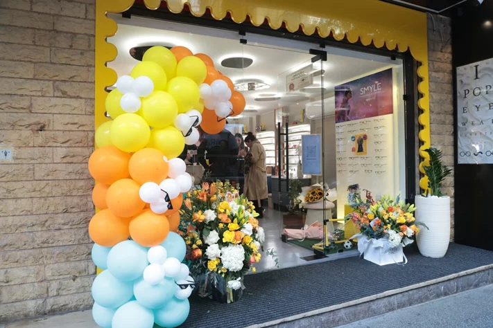 Opening of i-Pop Optics