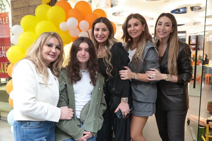 Opening of i-Pop Optics