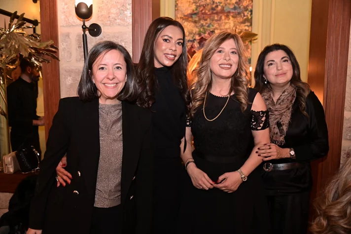 Feel The Magic of Isdin with Professor Zeina Tannous