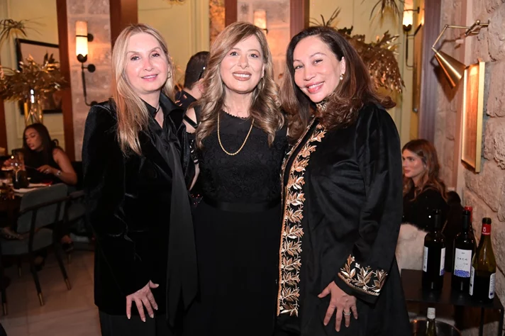 Feel The Magic of Isdin with Professor Zeina Tannous