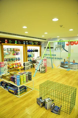 JouéClub Summer Edition Store at Beirut Souks