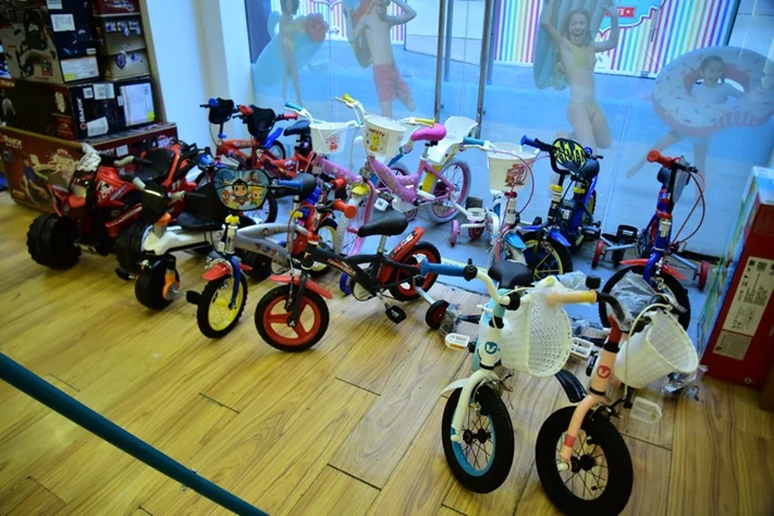 JouéClub Summer Edition Store at Beirut Souks