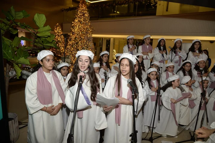 Christmas Tree Lighting Celebration at Kempinski Summerland Hotel & Resort