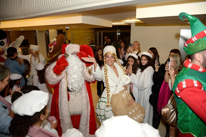 Christmas Tree Lighting Celebration at Kempinski Summerland Hotel & Resort