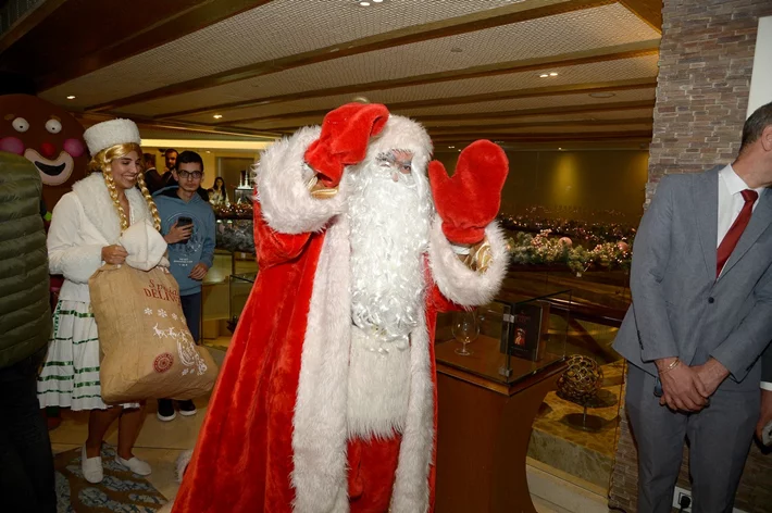 Christmas Tree Lighting Celebration at Kempinski Summerland Hotel & Resort