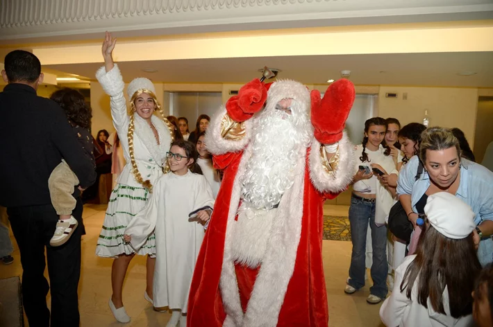 Christmas Tree Lighting Celebration at Kempinski Summerland Hotel & Resort