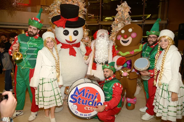 Christmas Tree Lighting Celebration at Kempinski Summerland Hotel & Resort